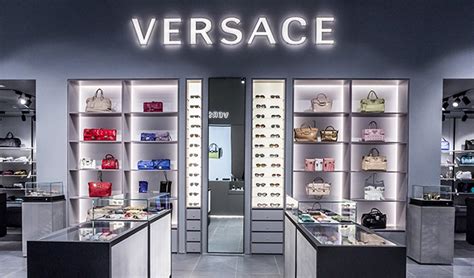 versace roca village